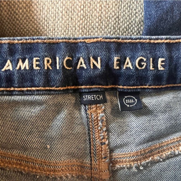 American Eagle Mom stretch Jean 12 - Picture 6 of 7